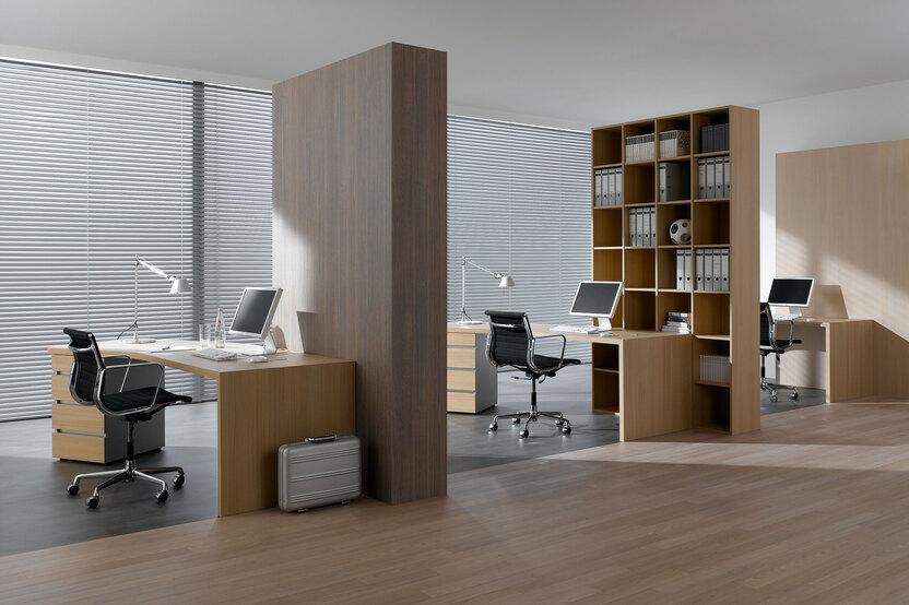 Impressionen eines Arbeitszimmers Impression eines Arbeitszimmers im Stil Großraumbüro